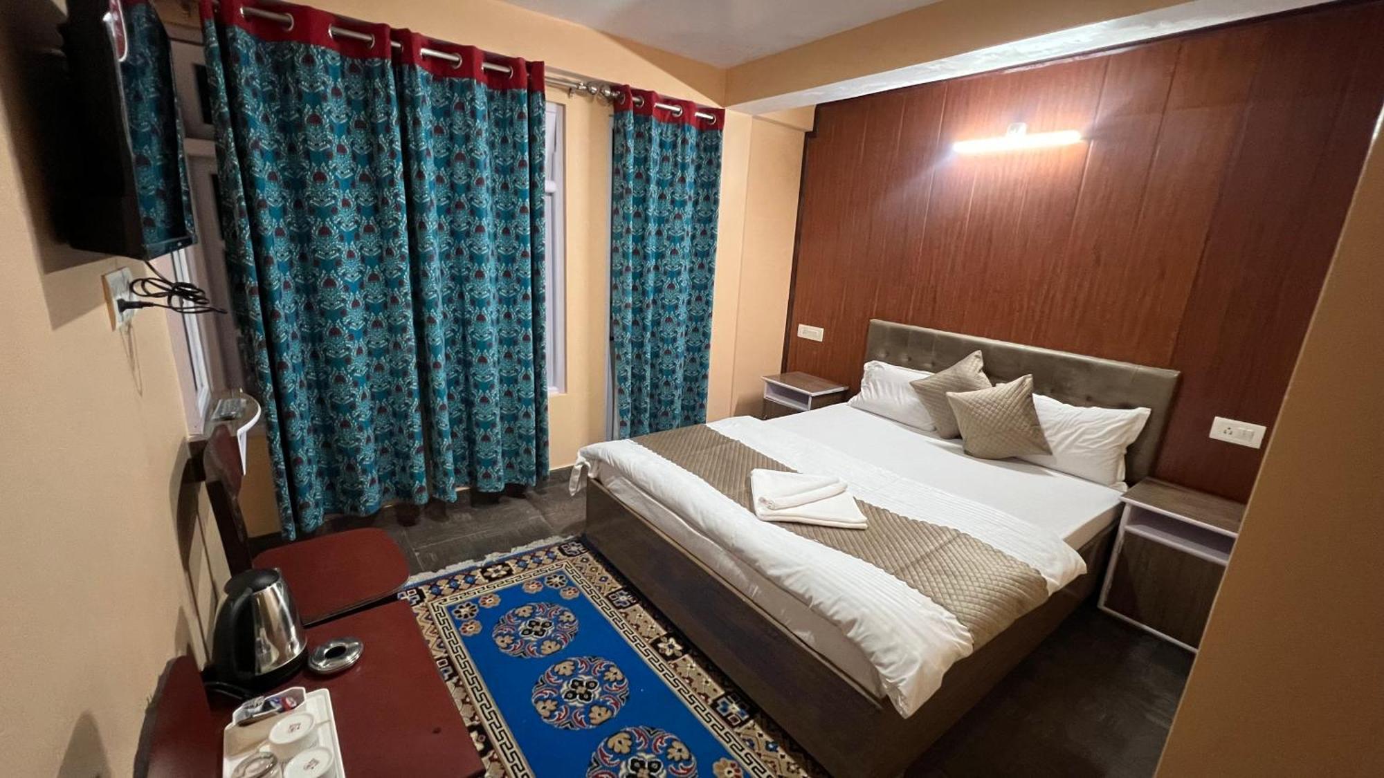 Hotel Hill Top Darjeeling  Bagian luar foto