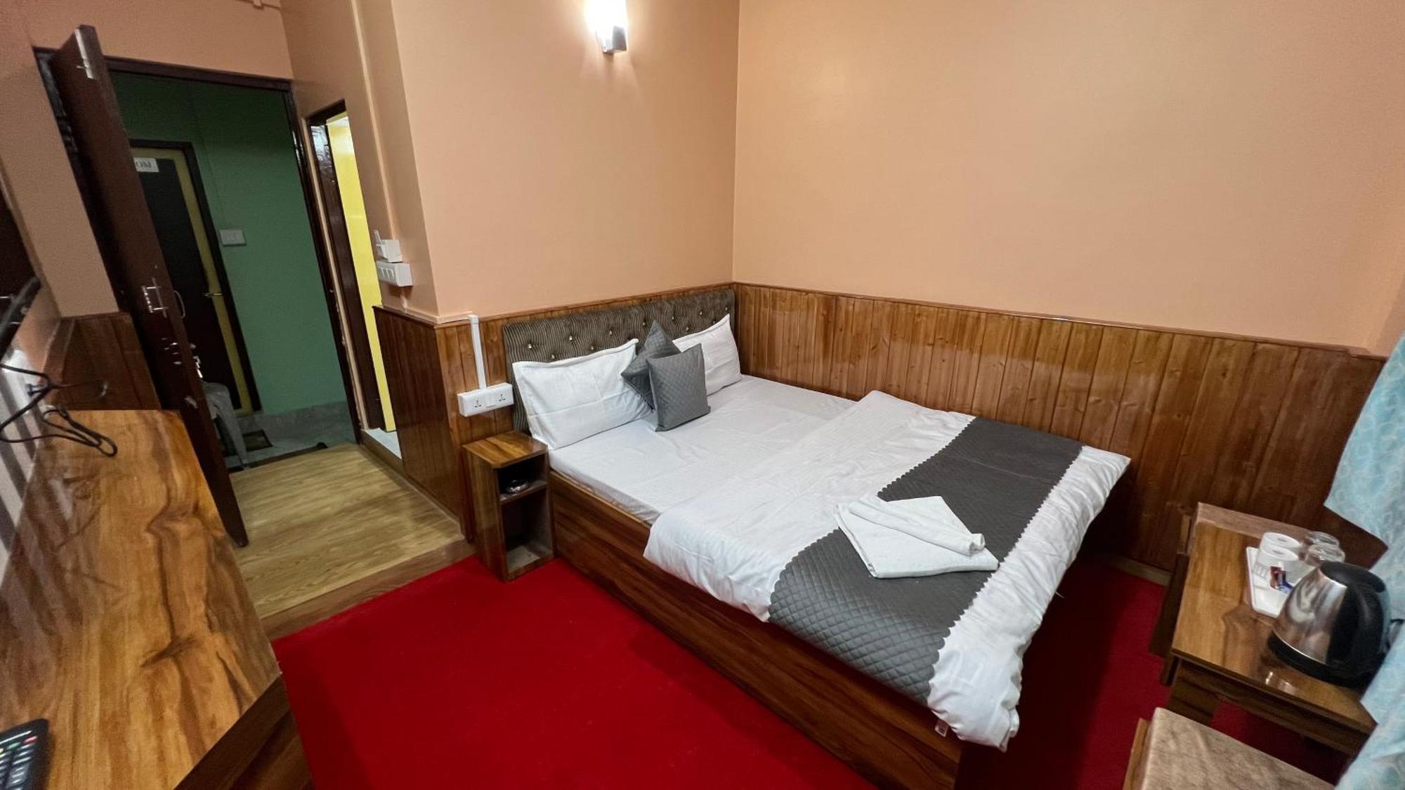 Hotel Hill Top Darjeeling  Bagian luar foto