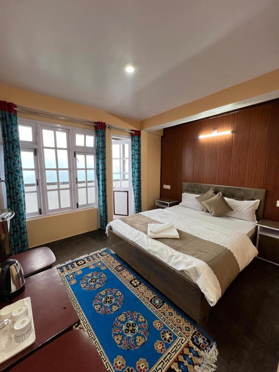 Hotel Hill Top Darjeeling  Bagian luar foto